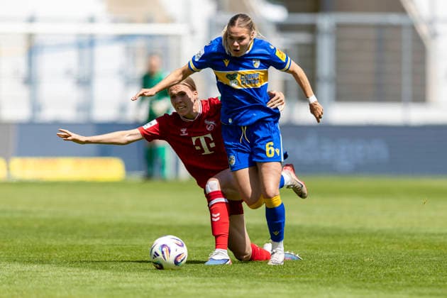 Google Pixel Frauen-Bundesliga: FC Carl Zeiss Jena vs. 1. FC Köln; Jena; 17.05.2026 Nike Andersson ( 6; FC Carl Zeiss Jena) gegen Celina Degen ( 5; 1. FC Köln) Google Pixel Frauen-Bundesliga: FC Carl Zeiss Jena vs. 1. FC Köln; ad hoc arena im Ernst-Abbe-Sportfeld; 17.05.2026 DFB REGULATIONS PROHIBIT ANY USE OF PHOTOGRAPHS AS IMAGE SEQUENCES AND OR QUASI-VIDEO. *** Google Pixel Womens Bundesliga FC Carl Zeiss Jena vs 1 FC Köln Jena 17 05 2026 Nike Andersson 6 FC Carl Zeiss Jena vs Celina Degen 5 1 FC Köln Google Pixel Womens Bundesliga FC Carl Zeiss Jena vs 1 FC Köln ad hoc arena im Ernst Abbe Sportfeld 17 05 2026 DFB REGULATIONS PROHIBIT ANY USE OF PHOTOGRAPHS AS IMAGE SEQUENCES AND OR QUASI VIDEO Copyright: xBEAUTIFULxSPORTS Duehringx