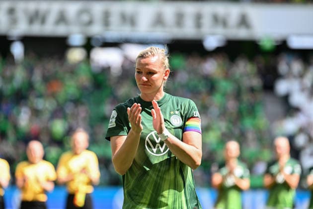Soccer I Women I Season 2025 2026 I Bundesliga I 26 Matchday I VfL Wolfsburg 1 FC Nürnberg I 17 05 2026 Farewell Alexandra Popp 11, VfL Wolfsburg before the match, farewell match Crop, close-up, portrait, portrait, single photo, single image, body Wolfsburg Volkswagen Arena Lower Saxony Germany Copyright: xLobeca InesxHähnelx
