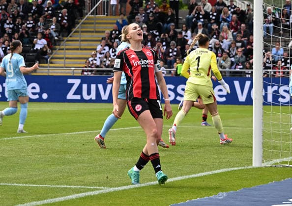 17 05 2026, xsltx, Soccer Google Pixel Women Bundesliga, Eintracht Frankfurt 1 FC Union Berlin v l A desperate Laura Freigang Eintracht Frankfurt after missed chance DFL DFB REGULATIONS PROHIBIT ANY USE OF PHOTOGRAPHS as IMAGE SEQUENCES and or QUASI VIDEO