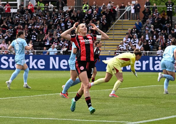 17 05 2026, xsltx, Soccer Google Pixel Women Bundesliga, Eintracht Frankfurt 1 FC Union Berlin v l A desperate Laura Freigang Eintracht Frankfurt after missed chance DFL DFB REGULATIONS PROHIBIT ANY USE OF PHOTOGRAPHS as IMAGE SEQUENCES and or QUASI VIDEO