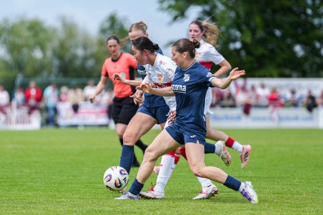 2 Womens Bundesliga SC Sand vs VfB Stuttgart, 17 05 2026 Fight for the ball between Haruka Osawa VfB Stuttgart, 79 and Kim Schneider SC Sand, 8 2 Womens Bundesliga SC Sand vs VfB Stuttgart, Adams Arena SC Sand, 17 05 2026 DFB DFL REGULATIONS PROHIBIT ANY USE OF PHOTOGRAPHS AS IMAGE SEQUENCES AND OR QUASI VIDEO Copyright: xBEAUTIFULxSPORTS Boscox