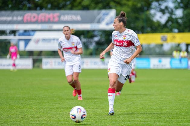 2 Womens Bundesliga SC Sand vs VfB Stuttgart, 17 05 2026 Nicole Billa VfB Stuttgart, 26 on the ball 2 Womens Bundesliga SC Sand vs VfB Stuttgart, Adams Arena SC Sand, 17 05 2026 DFB DFL REGULATIONS PROHIBIT ANY USE OF PHOTOGRAPHS AS IMAGE SEQUENCES AND OR QUASI VIDEO Copyright: xBEAUTIFULxSPORTS Boscox