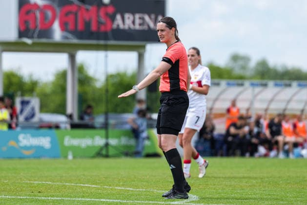 2 Womens Bundesliga SC Sand vs VfB Stuttgart, 17 05 2026 Naemi Breier Referee 2 Womens Bundesliga SC Sand vs VfB Stuttgart, Adams Arena SC Sand, 17 05 2026 DFB DFL REGULATIONS PROHIBIT ANY USE OF PHOTOGRAPHS AS IMAGE SEQUENCES AND OR QUASI VIDEO Copyright: xBEAUTIFULxSPORTS Boscox