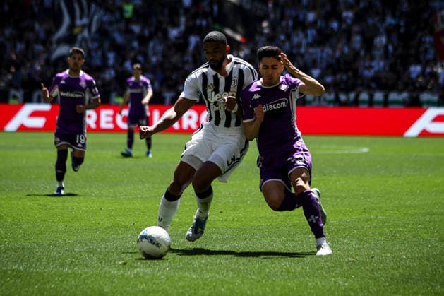 Juventus FC v ACF Fiorentina - Serie A Fiorentina defender Fabiano Parisi (65) competes for the ball against Juventus defender Bremer (3) during the Serie A football match number 37 between Juventus and Fiorentina at the Allianz Stadium in Turin, Piedmont, Italy, on May 17, 2026. Turin Piedmont Italy  Copyright: xMatteoxBottanellix originalFilename:bottanelli-juventus260517_npjNB.jpg