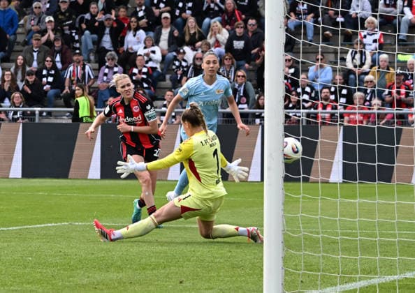 17 05 2026, xsltx, Soccer Google Pixel Women Bundesliga, Eintracht Frankfurt 1 FC Union Berlin v l Laura Freigang Eintracht Frankfurt scores to 2 2 DFL DFB REGULATIONS PROHIBIT ANY USE OF PHOTOGRAPHS as IMAGE SEQUENCES and or QUASI VIDEO