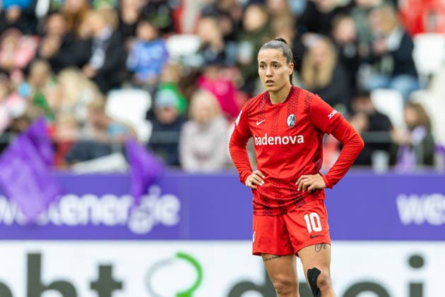 Selina Vobian Sport Club Freiburg looks on during the Women s Soccer Bundesliga match between SGS Essen and Sport Club Freiburg, Stadion an der Hafenstrasse on May 17, 2026 in Essen, Germany Photo by Mario Hommes DeFodi Images Selina Vobian Sport Club Freiburg looks on during the Women s Soccer Bundesliga match between SGS Essen and Sport Club Freiburg at Stadion an der Hafenstrasse on May 17, 2026 in Essen, Germany Photo by Mario Hommes DeFodi Images DFL regulations prohibit any use of photographs as image sequences and or quasi video