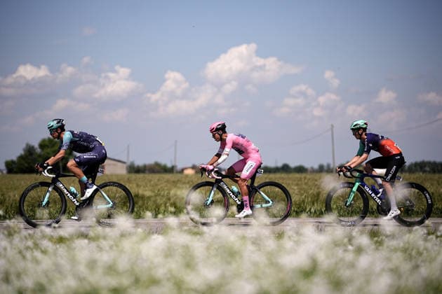 Sport Bilder des Tages Portugal™s Afonso Oliveira Eulalio of Bahrain Victorious pink jersey during Stage 9 of the Giro d™Italia from Cervia to Corno alle Scale, Italy, Sunday May 17, 2026.  Copyright: xMarcoxAlpozzi LaPressex
