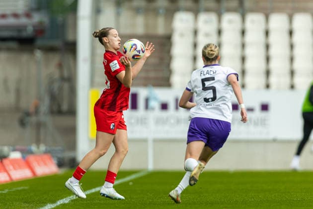 Zoe Schick Sport Club Freiburg in action, on the ball, individual action during the Women s Soccer Bundesliga match between SGS Essen and Sport Club Freiburg, Stadion an der Hafenstrasse on May 17, 2026 in Essen, Germany Photo by Mario Hommes DeFodi Images Zoe Schick Sport Club Freiburg controls the ball during the Women s Soccer Bundesliga match between SGS Essen and Sport Club Freiburg at Stadion an der Hafenstrasse on May 17, 2026 in Essen, Germany Photo by Mario Hommes DeFodi Images DFL regulations prohibit any use of photographs as image sequences and or quasi video