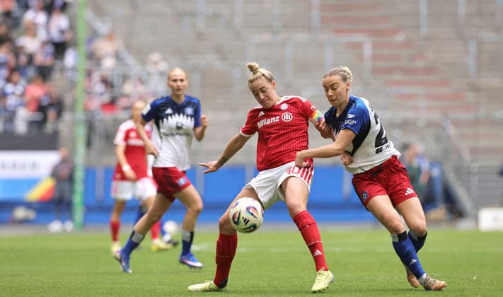 Photo Carolin SIMON FC Bayern vs Sophie HILLEBRAND HSV Fußball Pixel Bundesliga der Frauen 26 Spieltag am So 17 05 2026 Hamburger SV FC Bayern München