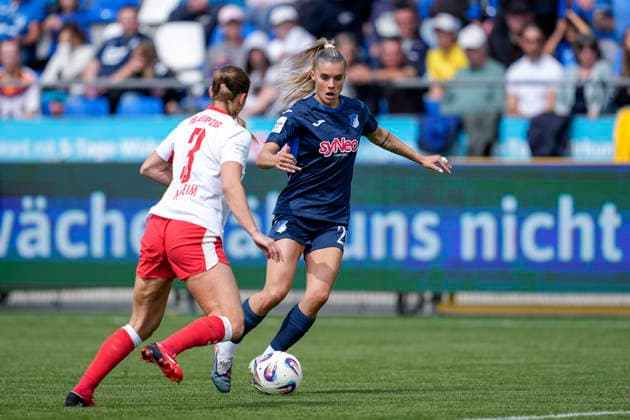 v li Andrea Norheim RBL, 3 , Selina Cerci TSG, 29 , duel, duel, tackle, tackling, dynamics, action, action, 17 05 2026, Sinsheim Hoffenheim Germany , Football, Google Pixel Women Bundesliga, TSG 1899 Hoffenheim RB Leipzig, DFB DFL REGULATIONS PROHIBIT ANY USE OF PHOTOGRAPHS AS IMAGE SEQUENCES AND OR QUASI VIDEO xozx