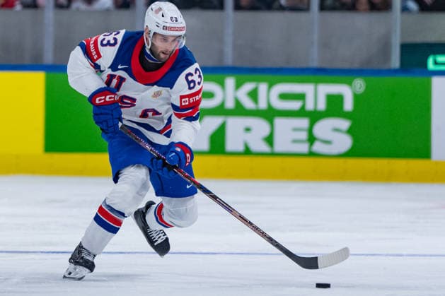ZURICH, SWITZERLAND - MAY 17: Max Sasson (United States, 63) during build-up play during the Preliminary Round - Group A Match 11 between Great Britain and United States at the IIHF Ice hockey, Eishockey World Championship, WM, Weltmeisterschaft 2026, Swiss Life Arena on May 17, 2026 in Zurich, Switzerland. Zurich Switzerland Copyright: xTimoxSteinx