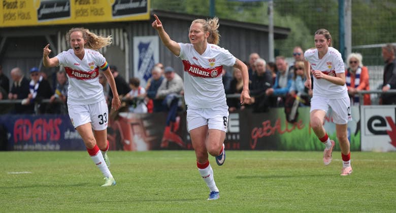 Sand , Soccer 2 Bundesliga , SC Sand vs VfB Stuttgart Women , Jubel VfB , center Maximiliane Rall