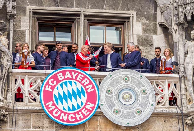 17 05 2026, Football Bundesliga 2025 2026, FC Bayern Munich championship celebration on the town hall balcony in Munich Presenter Stephan Lehmann, Lord Mayor Dominik Krause, President Herbert Hainer FC Bayern ,