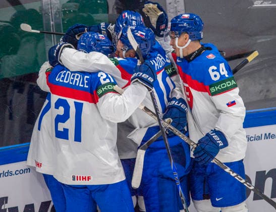 May 17, 2026, Lausanne, Friborg, Switzerland: Lausanne Switzerland, 05 17 2026: The team Slovakia celebrates his goal during IIHF 2026 Ice hockey, Eishockey World Championship, WM, Weltmeisterschaft Switzerland (International Ice Hockey Federation), between Italy and Slovakia which counts towards Group B and took place at the BCF Arena at Lausanne in Switzerland. Slovakia won 4-1. Lausanne Switzerland - ZUMAd206 20260517_zip_d206_025 Copyright: xEricxDubostx