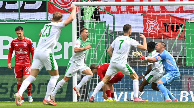 17 05 2026 Soccer Season 2025 2026 2 Soccer Bundesliga 34 Matchday SpVgg Greuther Fürth Kleeblatt Fortuna Düsseldorf Sportfoto Zink MeZi xmexzix DFL regulations prohibit any use of photographs as image sequences and or quasi video only for editorial use Torjubel Jubel Freude nach Treffer Tor Torschuß zum 1 0 durch Felix Klaus 30, SpVgg Greuther Fürth