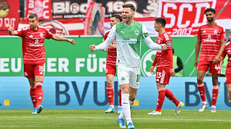 17 05 2026 Soccer Season 2025 2026 2 Soccer Bundesliga 34 Matchday SpVgg Greuther Fürth Kleeblatt Fortuna Düsseldorf Sportfoto Zink MeZi xmexzix DFL regulations prohibit any use of photographs as image sequences and or quasi video only for editorial use Torjubel Jubel Freude nach Treffer Tor Torschuß zum 1 0 durch Felix Klaus 30, SpVgg Greuther Fürth Branimir Hrgota 10, SpVgg Greuther Fürth ballt Faust Fäuste