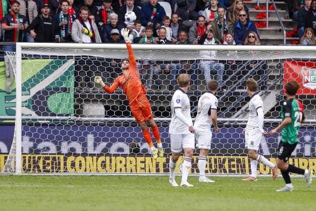 NIJMEGEN , 17-05-2026 , Stadium De Goffert , season 2025 2026 , Dutch Eredivisie football . match between NEC Nijmegen and Go Ahead Eagles, Picture shows safe GA Eagles goalkeeper Jari de Busser NEC - Go Ahead Eagles  x203758926x Copyright: