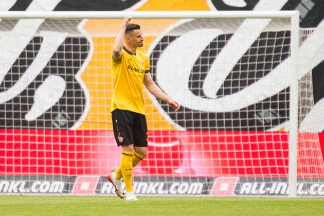 17 05 2026, xomx, Fußball 2 Bundesliga, Dynamo Dresden Holstein Kiel v l Fans SGD K Block Ehrung Stefan Kutschke Dynamo Dresden DFL DFB REGULATIONS PROHIBIT ANY USE OF PHOTOGRAPHS as IMAGE SEQUENCES and or QUASI VIDEO Dresden