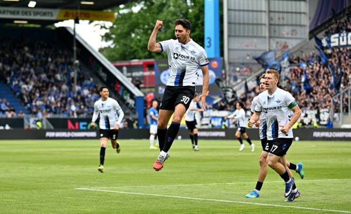 17 05 2026, xfux, Fußball 2 Bundesliga, SV Darmstadt 98 SC Paderborn 07 v l Torschuetze Torschütze Stefano Marino SC Paderborn Torjubel, Jubel, Goal celebration, celebrate the goal zum 0 1 jubelnd bejubelt jubeln Jubel DFL DFB REGULATIONS PROHIBIT ANY USE OF PHOTOGRAPHS as IMAGE SEQUENCES and or QUASI VIDEO Darmstadt