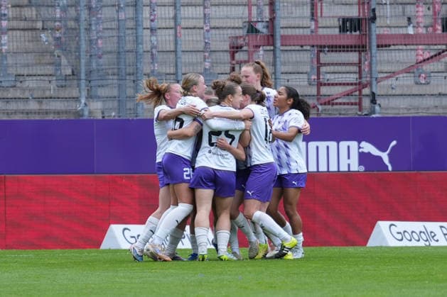 Goal celebration, emotions, jubilation, goal success, finish, goal, Germany, football, GooglePixel Womens Bundesliga, 26 matchday, 2025 2026, SGS Essen vs SC Freiburg, 17 05 2026, Stadion an der Hafenstraße, Essen Essen Stadion an der Hafenstraße North Rhine-Westphalia Germany Copyright: xArnexAmbergx