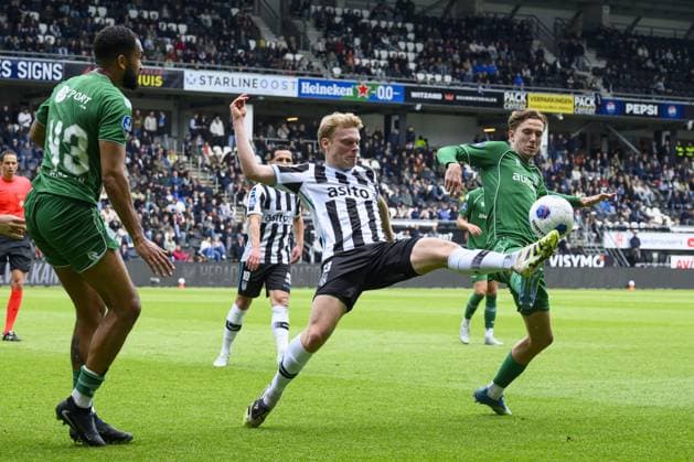 ALMELO - (lr) Marvin Peersman of FC Groningen, Jan Zamburek of Heracles Almelo, Tygo Land of FC Groningen during the Dutch Eredivisie match between Heracles Almelo and FC Groningen at the Erve Asito stadium on 17 May 2026 in Almelo, the Netherlands. COR LASKER ANP Eredivisie 2025-2026 xVIxANPxSportx xxANPxIVx 558545655 originalFilename: 558545655.jpg