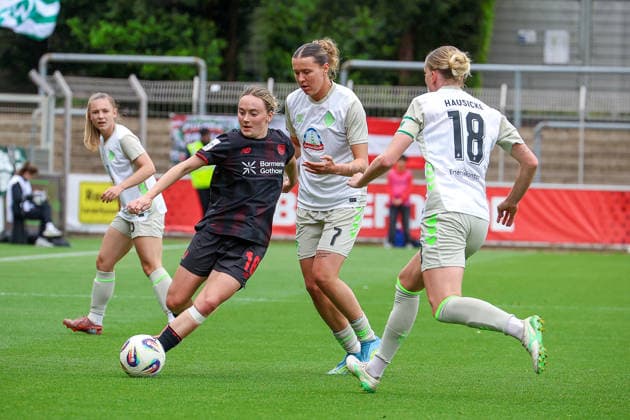 17 05 2026, xsscx, Women Soccer, Bayer 04 Leverkusen Werder Bremen, 1 Soccer Bundesliga, 26 Matchday, Ulrich Haberland Stadium, Season 2025 2026 Emöke Papai Werder Bremen 16 in duel against Larissa Mühlhaus Werder Bremen 7 DFB regulations prohibit any use of photographs as image sequences and or quasi video Photo xSandraxScherningxPressefotoKochx Nordrhein Westfalen Germany