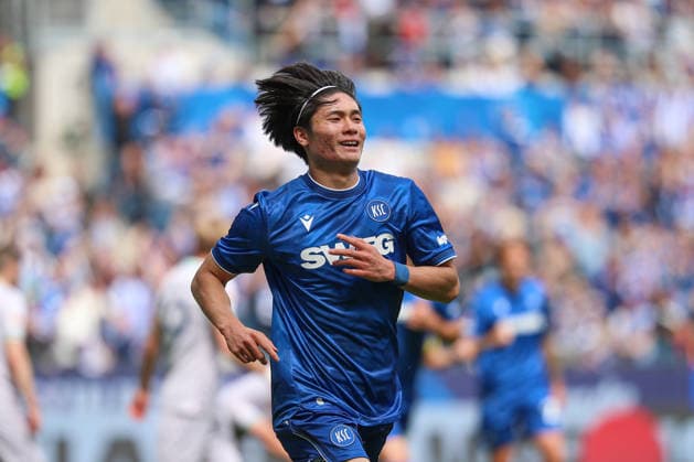 Beaming Shio Fukuda Karlsruher SC, 13 after his goal for 1 1, Karlsruher SC vs VfL Bochum, 2 Bundesliga, 34 Matchday, 2025 2026, 17 05 2026, DFL REGULATES PROHIBIT ANY USE OF PHOTOGRAPHS AS IMAGE SEQUENCES AND OR QUASI VIDEO, Karlsruher SC vs VfL Bochum, 2 Bundesliga, 34 Matchday, 2025 2026, 17 05 2026 Karlsruhe Copyright: xEibner-Pressefoto JanxPrihodax EP_JPA
