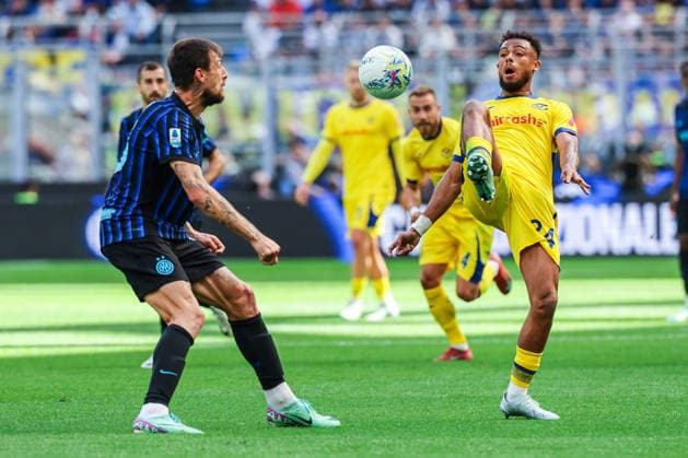 FC Internazionale vs Hellas Verona FC Serie A 2025 26 17 05 2026 Antoine Bernede of Hellas Verona FC seen in action during Serie A 2025 26 football match between FC Internazionale and Hellas Verona FC at San Siro Stadium in Milan, Italy Copyright: xBEAUTIFULxSPORTS Carabellix