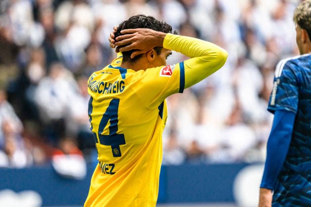 Germany 2 Bundesliga 2025 2026, Matchday 34 FC Schalke 04 vs Eintracht Braunschweig 17 05 2026 Veltins Arena Gelsenkirchen, North Rhine-Westphalia Johan Gomez Eintracht Braunschweig 44 Copyright: xCelinaxLeiersx