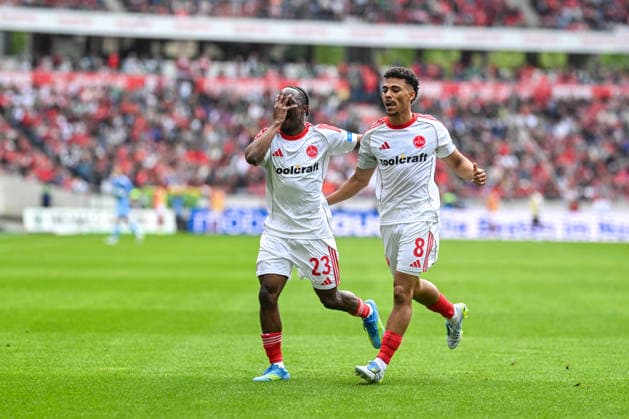 2 Bundesliga Hannover 96 1 FC Nuremberg on 17 05 2026 at the HDI Arena in Hannover Cheering, goal celebration, goal scorer, goal scorer Mohamed Alë Zoma Nuremberg cheers after his goal to 0 1 with Henri Koudossou Nuremberg MT