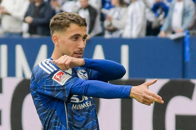 Adil Aouchiche Schalke 24 scores the goal for 1 0 17 05 2026 ¢ Football ¢ FC Schalke 04 vs Eintracht Braunschweig, Veltins Arena, Gelsenkirchen, DFB DFL REGULATIONS PROHIBIT ANY USE OF PHOTOGRAPHS AS IMAGE SEQUENCES AND OR QUASI VIDEO Copyright: xpepphotox xSaschaxWeizx pep00321, pep_20260517_hm_359957