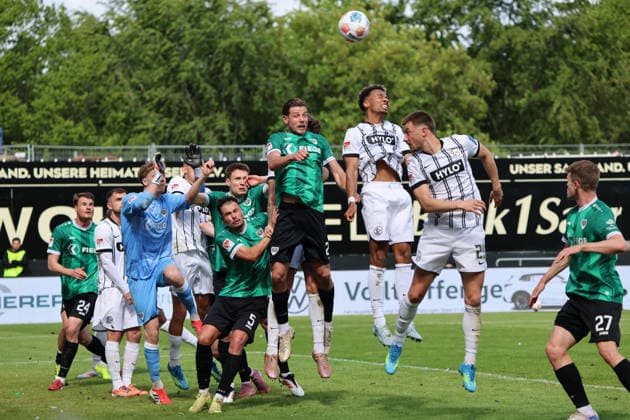 17 05 2026, Football, Men, 2 Bundesliga, Season 2025 2026, SV 07 Elversberg SC Preußen Münster, Johannes Schenk SC Preußen Münster , Yassine Bouchama SC Preußen Münster , Niko Koulis SC Preußen Münster , Lukas Petkov SV 07 Elversberg , Bambase Conte SV 07 Elversberg , Lukasz Poreba SV 07 Elversberg Elversberg Ursapharm Arena an der Kaiserlinde Saarland Germany DEU Copyright: xSebastianxBachx
