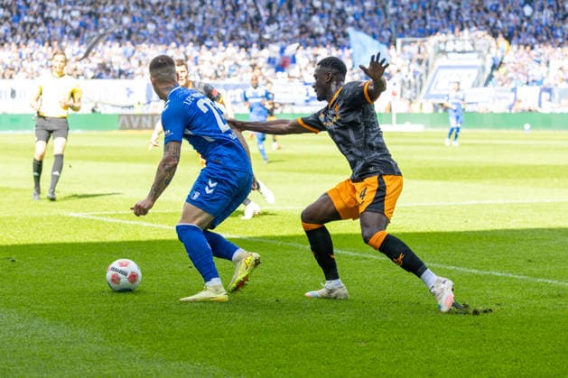 Germany 2 Bundesliga, Matchday 34, Season 2025 2026, 1 FC Magdeburg vs 1 FC Kaiserslautern Avnet Arena Magdeburg Zukowski Mateusz 1 FC Magdeburg, 22 in duel against Gyamfi Maxwell 1 FC Kaiserslautern, 4 Copyright: xMichellexLukax
