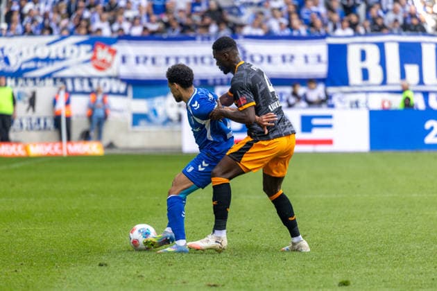 Germany 2 Bundesliga, Matchday 34, Season 2025 2026, 1 FC Magdeburg vs 1 FC Kaiserslautern Avnet Arena Magdeburg Bockhorn Herbert 1 FC Magdeburg, 7 in duel against Gyamfi Maxwell 1 FC Kaiserslautern, 4 Copyright: xMichellexLukax