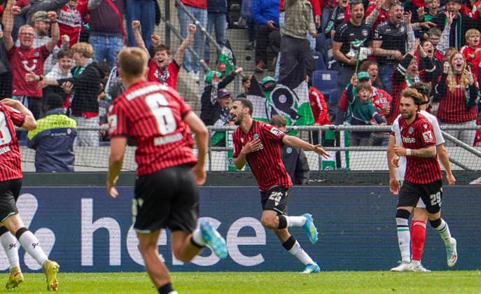 Germany Soccer 2 Bundesliga 2025 2026, Matchday 34 Hannover 96 vs 1 FC Nürnberg Heinz von Heiden Arena Stadion Hannover Goal and goal celebration for Waniss Taïbi Waniss Taibi Hannover 96, 26 Hannover Copyright: xAymanxAlahmedx
