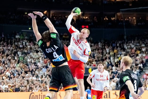 Dortmund 17 05 2026, Handball, Men, International match, Germany Denmark Simon Bogetoft Pytlick Denmark, 43 throwing from the back against the block of Johannes Golla Germany, 4