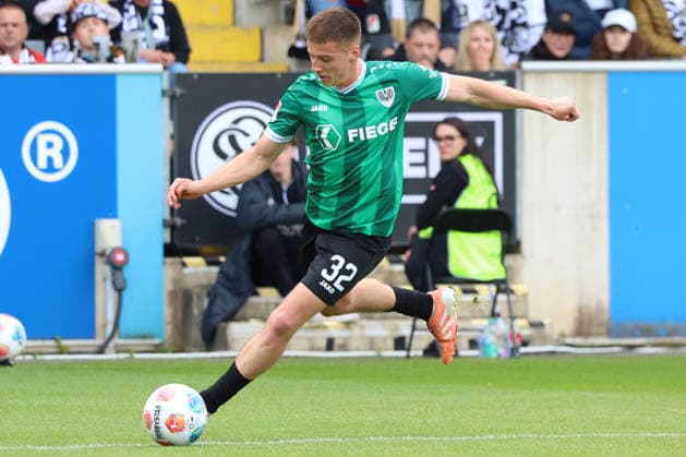 17 05 2026, xrekx, Soccer 2 Bundesliga, SV Elversberg Preußen Münster v l Tobias Raschl Preussen Muenster DFL DFB REGULATIONS PROHIBIT ANY USE OF PHOTOGRAPHS as IMAGE SEQUENCES and or QUASI VIDEO Elversberg