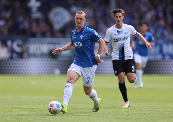 16 05 2026, Soccer 2 Bundesliga, SV Darmstadt 98 SC Paderborn, v l , Isac Lidberg SV Darmstadt 98 , Jonah Sticker SC Paderborn DFL DFB REGULATIONS PROHIBIT ANY USE OF PHOTOGRAPHS AS IMAGE SEQUENCES AND OR QUASI VIDEO xdcx Copyright: HMBxMedia Claus