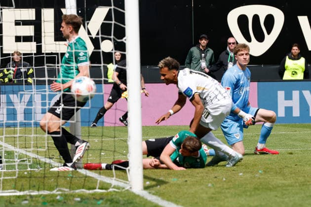 17 05 2026, xjrdrx, Fussball 2 Bundesliga, SV Elversberg Preußen Münster v l Bambase Conte SV Elversberg Torschuetze, erzielt das Tor, Treffer, scores the goal 1 0 DFL DFB REGULATIONS PROHIBIT ANY USE OF PHOTOGRAPHS as IMAGE SEQUENCES and or QUASI VIDEO Elversberg