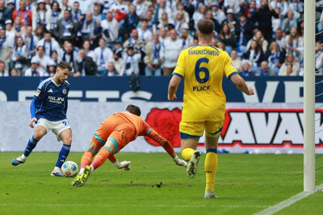 Soccer 2 Bundesliga 34 Matchday FC Schalke 04 Eintracht Braunschweig on 17 05 2026 at the Veltins Arena in Gelsenkirchen Goal for 1 0 by Adil Aouchiche Schalke DFL regulations prohibit any use of photographs as image sequences and or quasi video xJRx