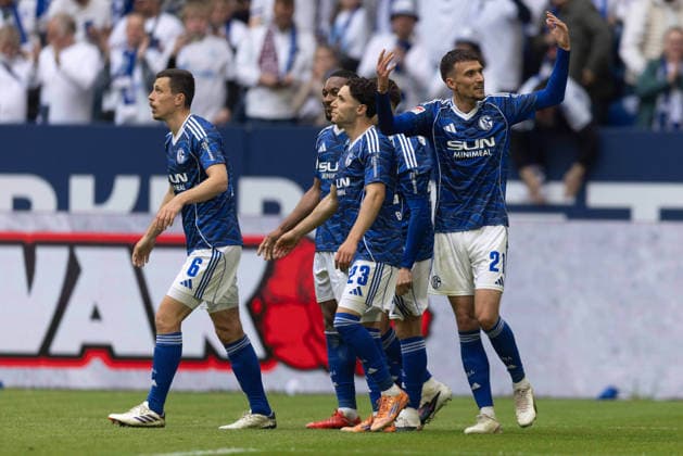 Soccer 2 Bundesliga 34 Matchday FC Schalke 04 Eintracht Braunschweig on 17 05 2026 at the Veltins Arena in Gelsenkirchen Goal celebration to 1 0 by Adil Aouchiche Schalke DFL regulations prohibit any use of photographs as image sequences and or quasi video xJRx