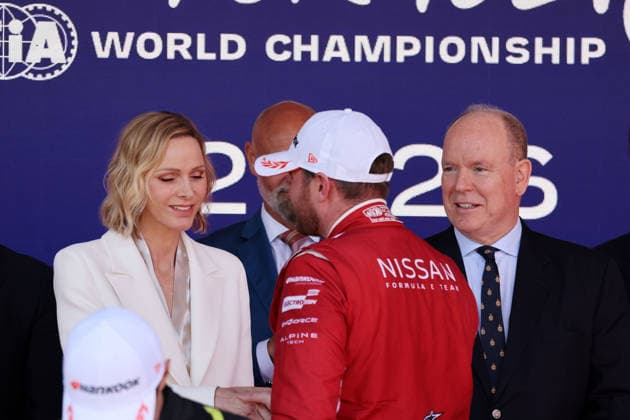 Charlene, Princess of Monaco congratulates the winner Oliver Rowland GBR Nissan, Albert II, Prince of Monaco, Podium, Race 2, FIA Formula E World Championship Season 12, Monaco E Prix, MonteCarlo, MC, 17 05 2026, FE