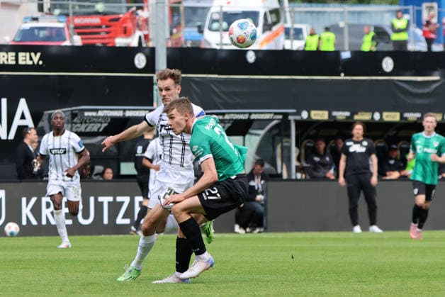 17 05 2026, Football, Men, 2 Bundesliga, Season 2025 2026, SV 07 Elversberg SC Preußen Münster, Tom Zimmerschied SV 07 Elversberg , Jano ter Horst SC Preußen Münster Elversberg Ursapharm Arena an der Kaiserlinde Saarland Germany DEU Copyright: xSebastianxBachx