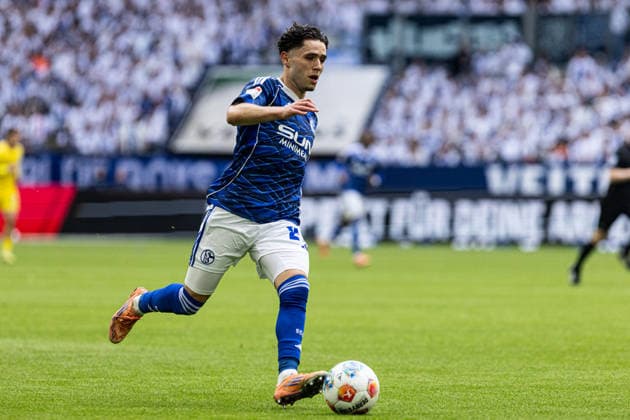2 Fußball Bundesliga Schalke 04 Eintracht Braunschweig 17 05 2026 Soufiane El Faouzi FC Schalke 04, 23 2 Fußball Bundesliga Schalke 04 Eintracht Braunschweig Veltins Arena, Gelsenkirchen 17 05 2026 DFL regulations prohibit any use of photographs as image sequences and or quasi video Copyright: xBEAUTIFULxSPORTS Buriakovx