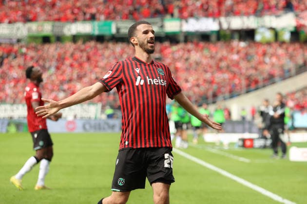 17 05 2026, xtgx, Fußball 2 Bundesliga, Hannover 96 1 FC Nürnberg v l Torjubel nach dem Tor zum celebrating the goal celebrate 2 1 durch Waniss Taibi Hannover 96 DFL DFB REGULATIONS PROHIBIT ANY USE OF PHOTOGRAPHS as IMAGE SEQUENCES and or QUASI VIDEO Hannover