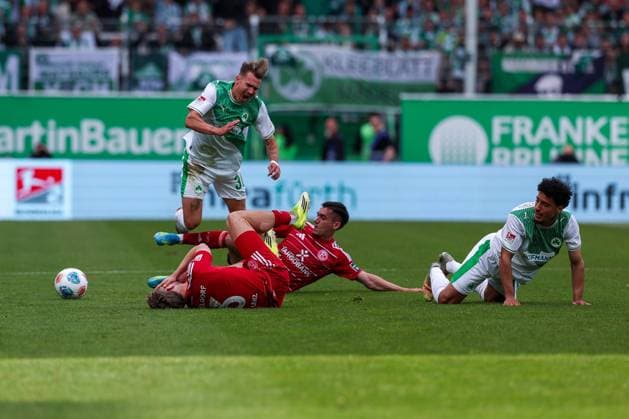 Yellow card for Sotiris Alexandropoulos 14 Fortuna Duesseldorf after this foul on Felix Klaus 30 Spvgg Greuther Fuerth , action, with Christopher Lenz 3 Fortuna Duesseldorf and Sayallah Ltaief Spvgg Greuther Fuerth , SpVgg Greuther Fuerth vs Fortuna Duesseldorf, Football, Men, 2 Bundesliga, DFL, Season 2025 2026, 34 Matchday, Second round, 17 05 2026 DFB regulations prohibit any use of photographs as image sequences and or quasi video Fuerth Bayern Germany Copyright: xkolbert-press MartinxAgüerax