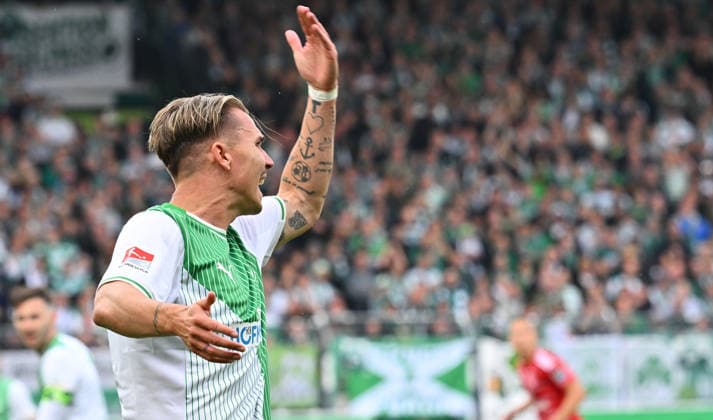 17 05 2026 Soccer Season 2025 2026 2 Soccer Bundesliga 34 Matchday SpVgg Greuther Fürth Kleeblatt Fortuna Düsseldorf Sportfoto Zink xwoxzix DFL regulations prohibit any use of photographs as image sequences and or quasi video only for editorial use Felix Klaus 30, SpVgg Greuther Fürth angry dissatisfied gestured gesture