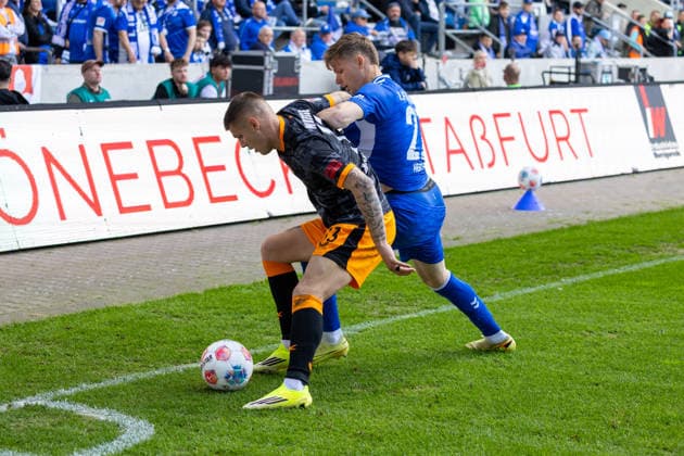 Germany 2 Bundesliga, Matchday 34, Season 2025 2026, 1 FC Magdeburg vs 1 FC Kaiserslautern Avnet Arena Magdeburg Wekesser Erik 1 FC Kaiserslautern, 13 in duel against Hercher Philipp 1 FC Magdeburg, 27 Copyright: xMichellexLukax