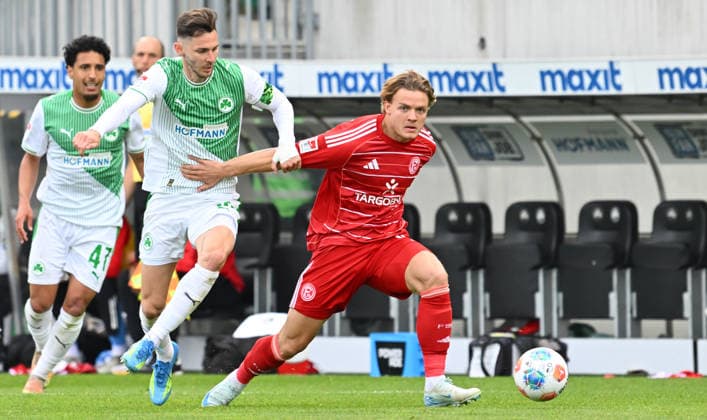 17 05 2026 Soccer Season 2025 2026 2 Soccer Bundesliga 34 Matchday SpVgg Greuther Fürth Kleeblatt Fortuna Düsseldorf Sportfoto Zink xwoxzix DFL regulations prohibit any use of photographs as image sequences and or quasi video only for editorial use Branimir Hrgota 10, SpVgg Greuther Fürth Christian Rasmussen 10, Fortuna Düsseldorf F95