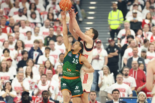 Block by Jordan Roland Vet Concept Gladiators Trier, 15 with Vladimir Lucic FC Bayern Basketball, 11 , GER, FC Bayern Basketball vs Vet Concept Gladiators Trier, Basketball, easycredit Basketball Bundesliga, Playoffs, Quarterfinals Season 2025 2026, 17 05 2026, GER, FC Bayern Basketball vs Vet Concept Gladiators Trier, Basketball, easycredit Basketball Bundesliga, Playoffs, Quarterfinals Season 2025 2026, 17 05 2026 Muenchen Copyright: xEibner-Pressefoto JennixMaulx EP_JML